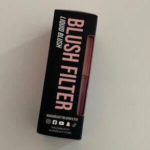 HUDA BEAUTY Blush Filter Liquid Blush in Peach Sorbet